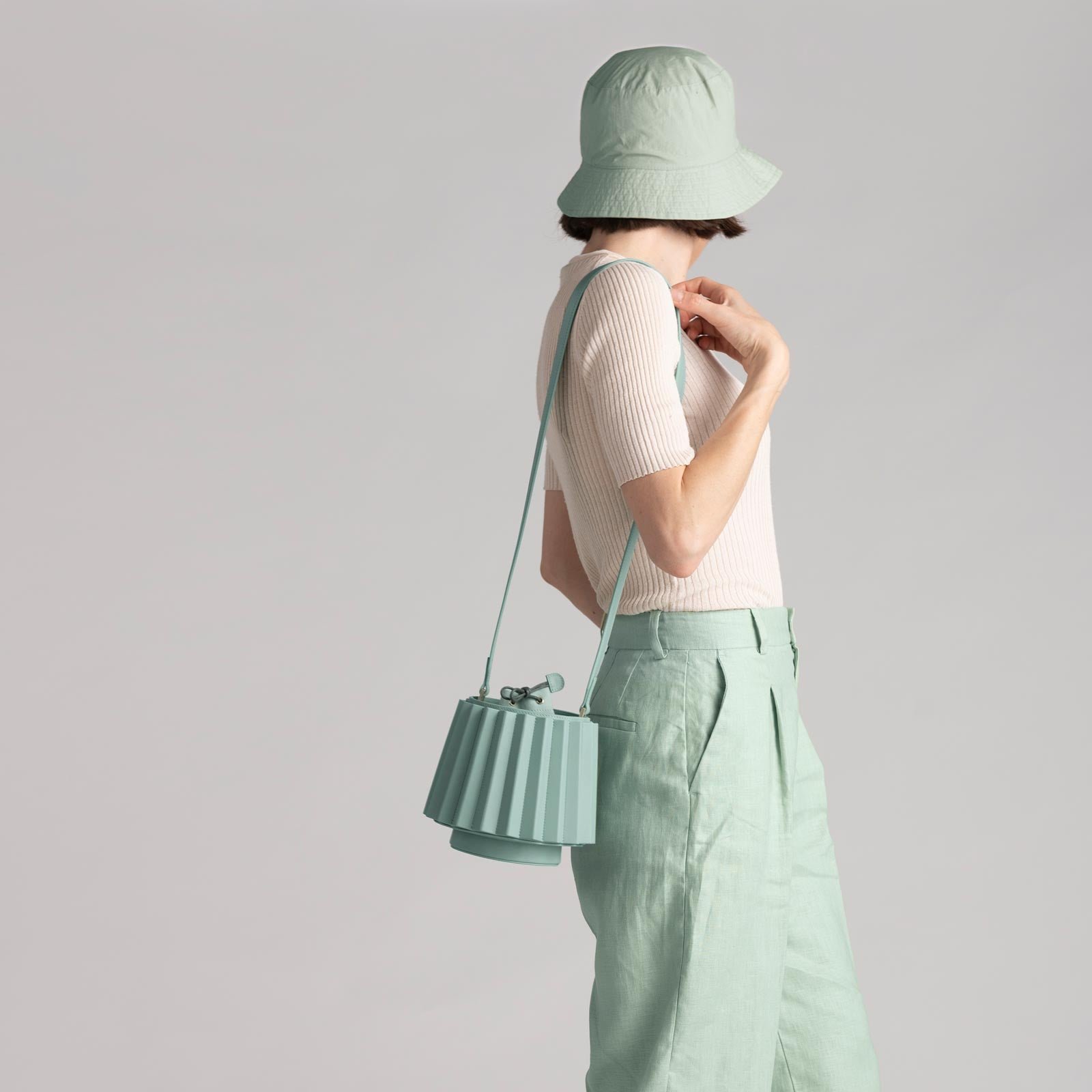 mlouye-lantern-bag-pleated-mint-l3.jpg